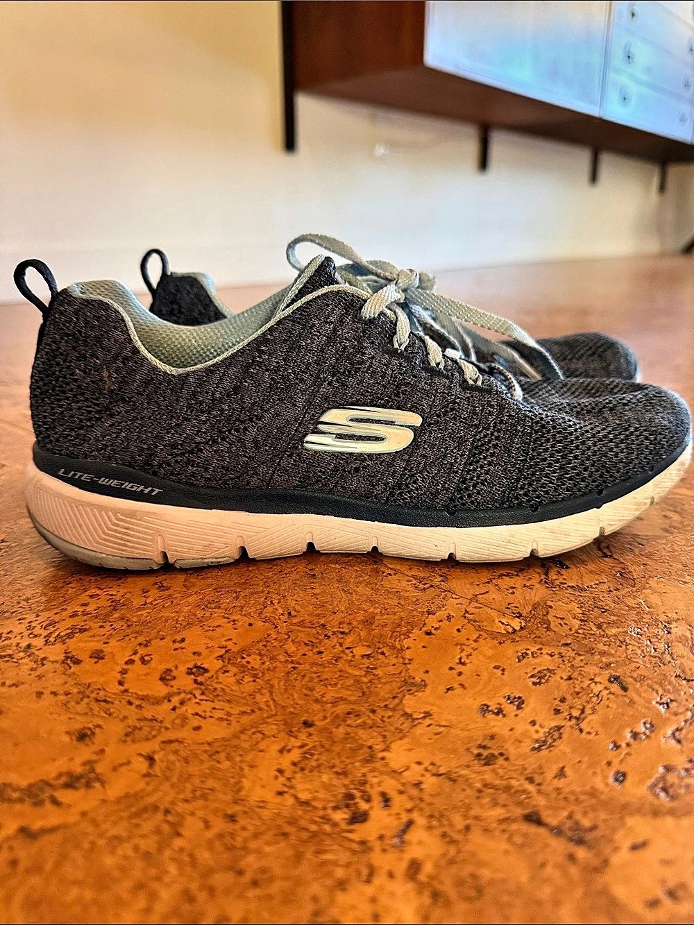 Skechers Meridian Black Gray Knit Lightweight Sneakers Women’s 8